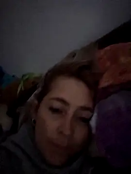 Sara Valkyri online show from November 2025 08:52:02 PM