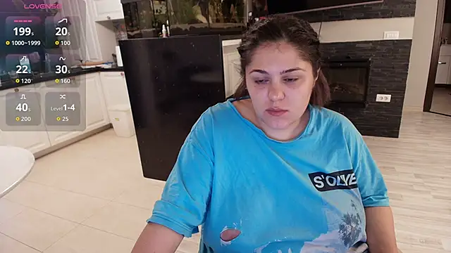 Layla- online show from September 2025 08:47:02 AM