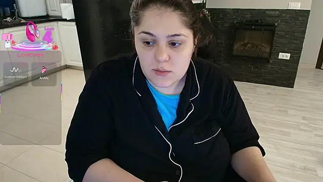 Layla- online show from January 2026 01:59:02 PM