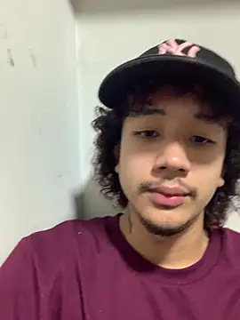 Snapshot of chillcol chatting on March 2025 03:40:01 AM chillcol online show from March 2025 03:40:01 AM