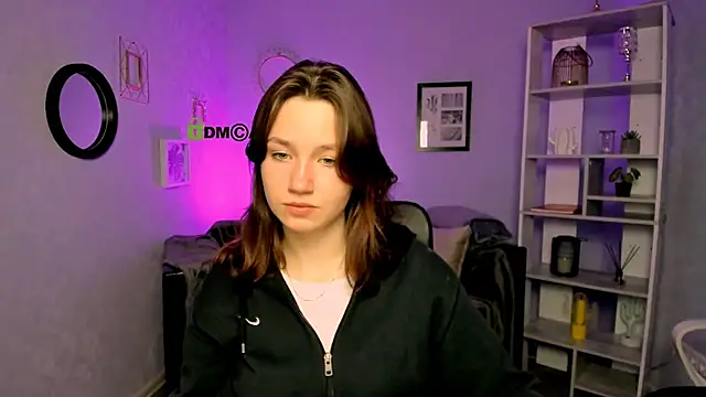 Snapshot of helli_belli chatting on March 2025 08:10:01 PM helli belli online show from March 2025 08:10:01 PM
