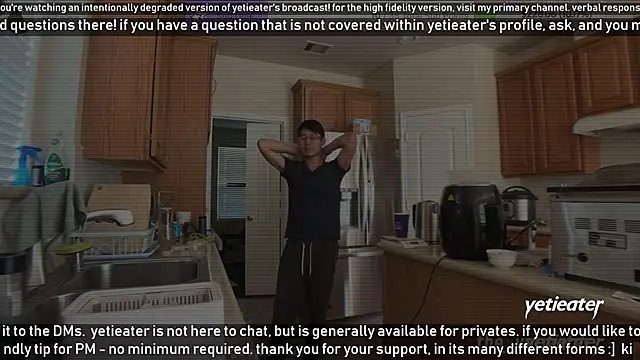 Snapshot of yetieater chatting on December 2024 07:28:02 PM yetieater online show from December 2024 07:28:02 PM