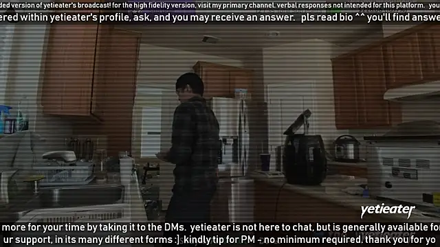 Snapshot of yetieater chatting on January 2025 05:48:01 PM yetieater online show from January 2025 05:48:01 PM