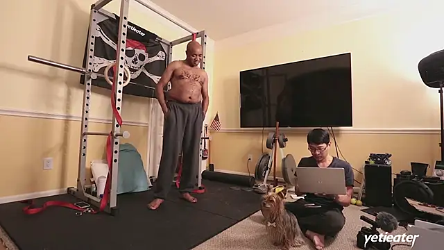 Snapshot of yetieater chatting on January 2025 03:04:02 AM yetieater online show from January 2025 03:04:02 AM