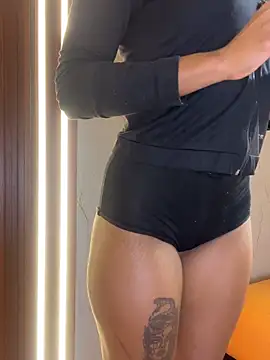 PinkyMoon online show from November 2025 04:56:01 AM