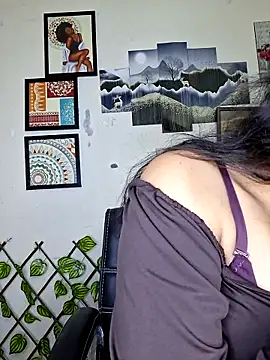 Snapshot of Noor-Bold chatting on February 2026 02:53:01 AM Noor-Bold online show from February 2026 02:53:01 AM