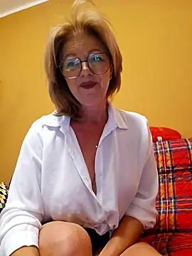 Melody73 online show from January 2026 03:28:01 PM