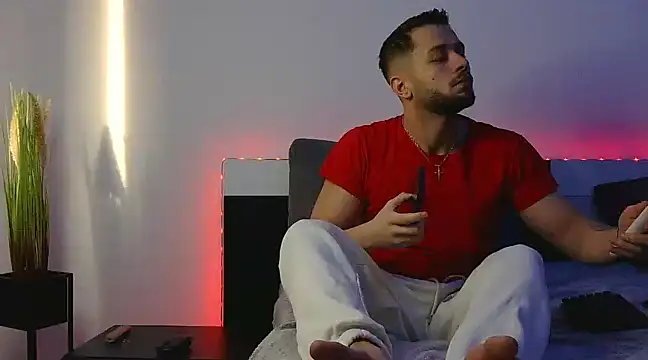 Snapshot of nicholasX1 chatting on March 2025 06:10:02 AM nicholasX1 online show from March 2025 06:10:02 AM