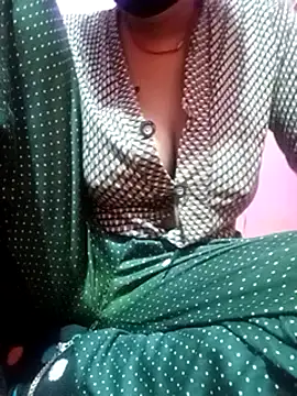 Snapshot of Beautiful_Puja chatting on March 2025 12:17:01 AM Beautiful Puja online show from March 2025 12:17:01 AM