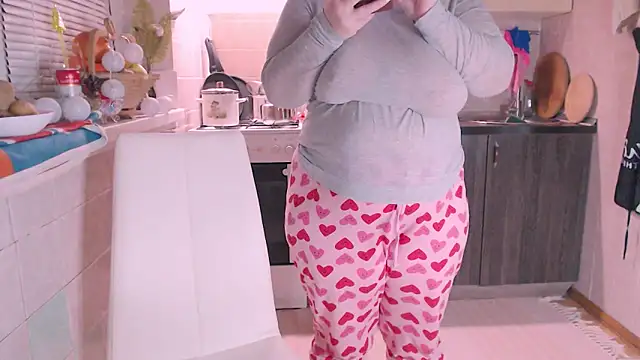 SoftLia online show from December 2024 05:51:02 PM