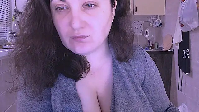 SoftLia online show from October 2025 11:48:02 PM