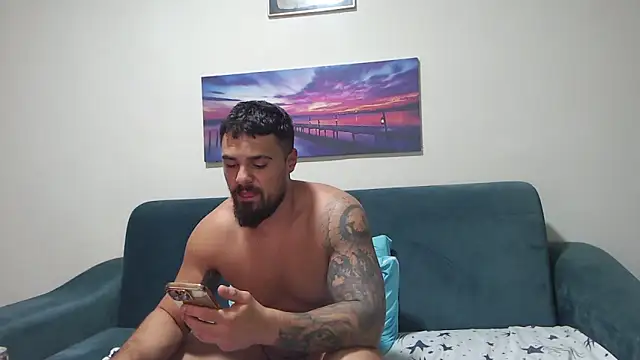 Tiberius hunk online show from September 2025 01:49:01 PM