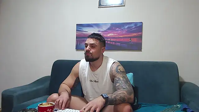 Tiberius hunk online show from January 2026 05:24:01 AM