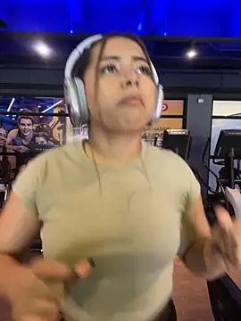 lunaxxx 69 online show from September 2025 03:28:02 PM