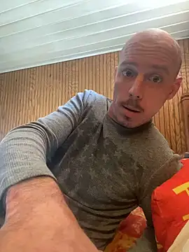 Mac ThunderCock online show from March 2025 03:05:02 PM