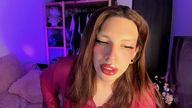 Loona s online show from March 2026 08:52:02 PM