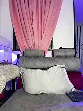 CRAZY-BOY99 online show from February 2026 12:34:02 PM