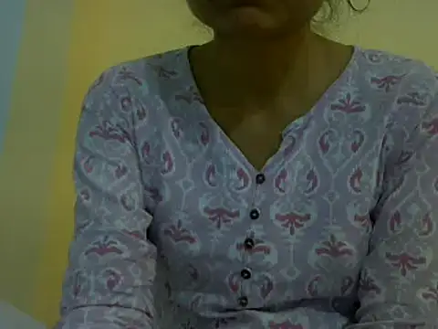 mayra89 online show from February 2026 03:10:01 PM