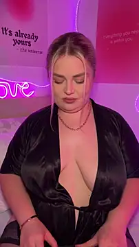 April Vancee online show from June 2026 05:06:02 PM