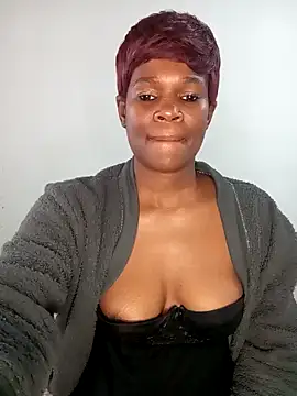 Snapshot of Missvixen81 chatting on May 2026 07:24:02 AM Missvixen81 online show from May 2026 07:24:02 AM