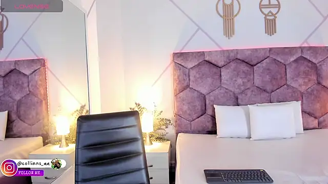 aurora collinss  online show from February 2026 01:15:02 PM