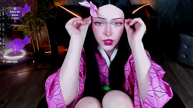 NicoleFlloret online show from October 2025 08:18:02 PM