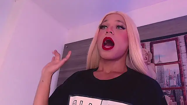 SashaNova online show from November 2025 05:18:02 AM