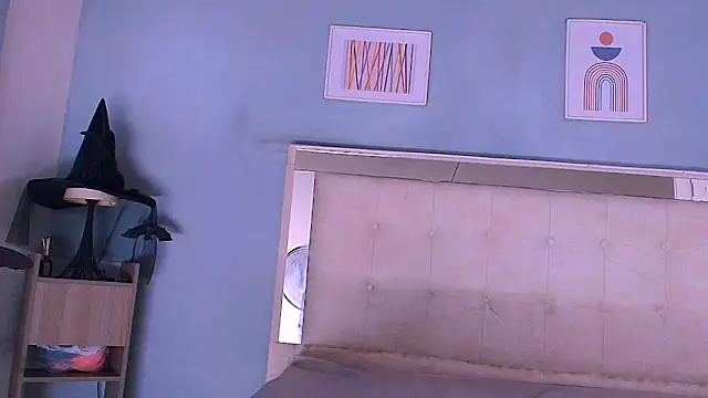 Emily Castillo 1 online show from October 2025 04:44:02 AM