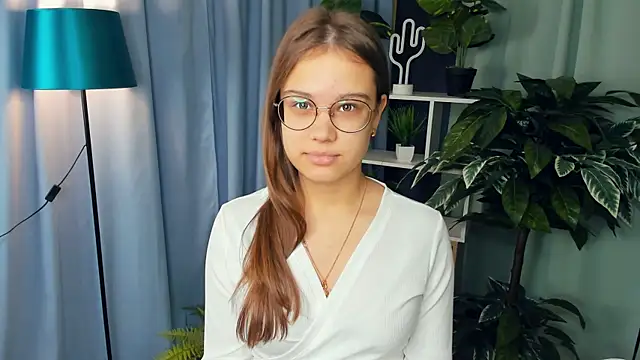 Snapshot of GarynFeltham chatting on March 2025 10:56:02 AM GarynFeltham online show from March 2025 10:56:02 AM