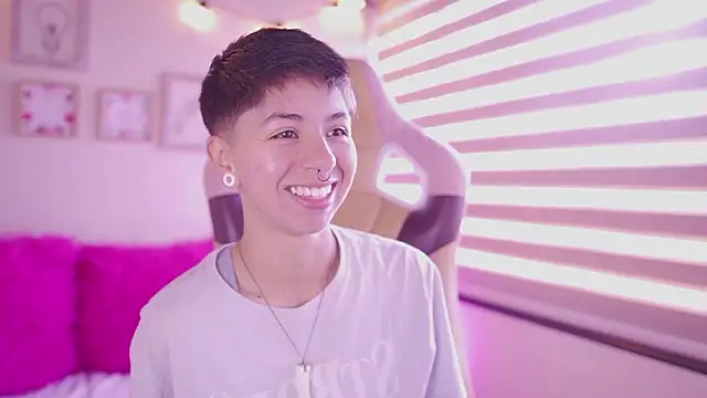 tommy blue online show from February 2026 12:27:01 PM