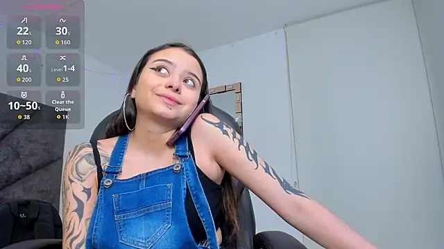 SaskiaGrendel online show from February 2026 12:05:02 AM