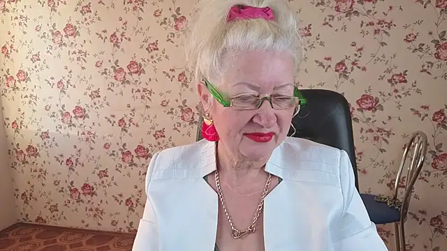 Maya Mayflower online show from October 2025 03:58:02 AM