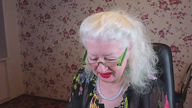 Maya Mayflower online show from November 2025 04:07:01 AM