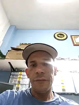 karlossan24 online show from January 2026 11:30:02 PM