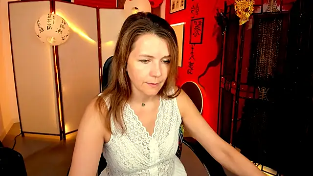 NicoleHitman online show from May 2026 01:41:01 PM