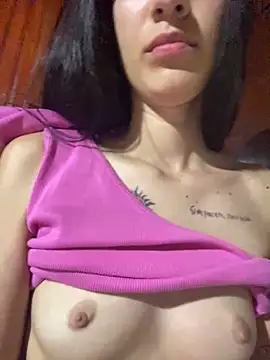 Snapshot of dianagomes2511 chatting on March 2025 04:27:02 AM dianagomes2511 online show from March 2025 04:27:02 AM