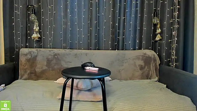 Ashley Nicks online show from June 2026 06:52:02 AM