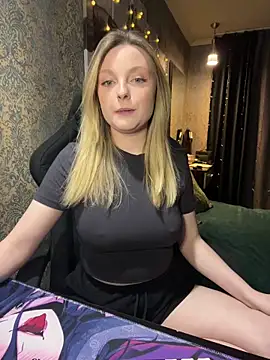 Lina ly online show from December 2025 09:11:01 PM