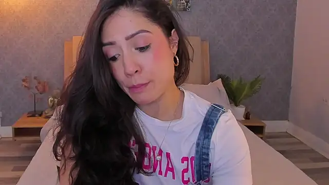 isabella winkler online show from March 2025 08:19:01 PM