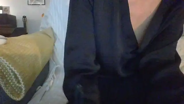 Valentinette online show from October 2025 10:34:02 PM