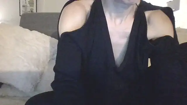 Valentinette online show from March 2026 09:11:01 PM