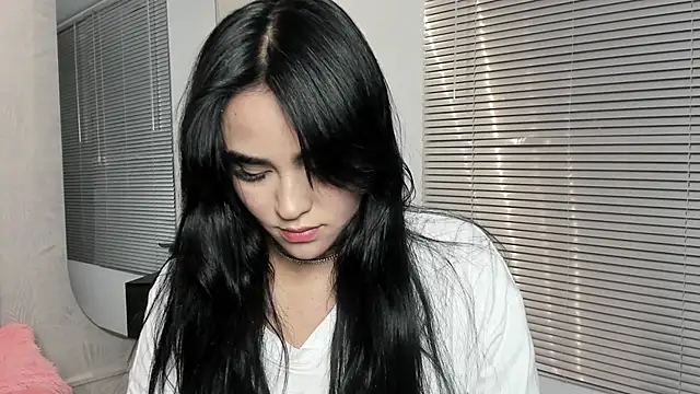 elaia muller  online show from November 2025 04:04:01 AM