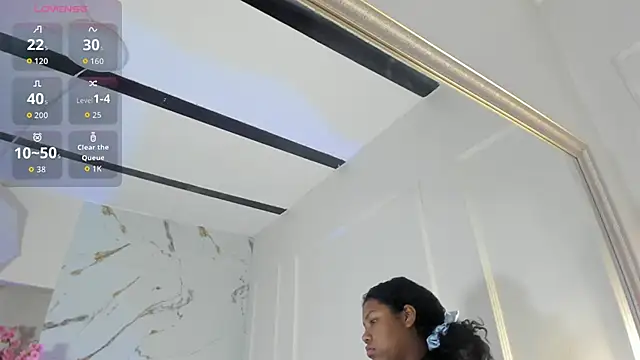 Candaceoweens online show from November 2025 04:56:01 AM