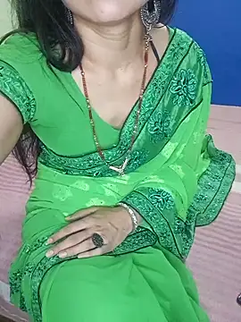 Cute-Zarina online show from October 2025 05:46:01 PM