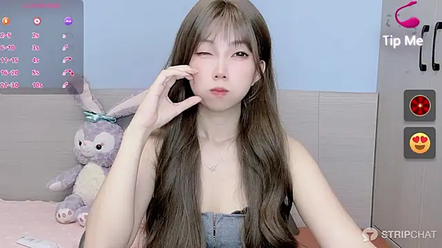 Evelyn-168 online show from October 2025 02:36:01 PM