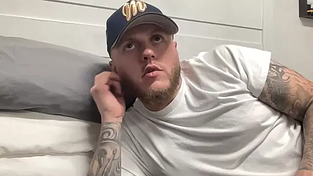 Snapshot of Thegreatwhitepipe chatting on November 2025 11:42:02 AM Thegreatwhitepipe online show from November 2025 11:42:02 AM