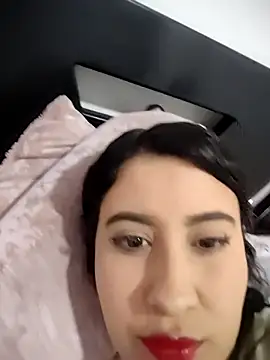 Snapshot of mialorents chatting on October 2025 07:10:02 PM mialorents online show from October 2025 07:10:02 PM