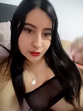 Snapshot of mialorents chatting on November 2025 06:50:02 PM mialorents online show from November 2025 06:50:02 PM