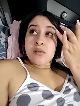 Snapshot of mialorents chatting on November 2025 01:33:02 AM mialorents online show from November 2025 01:33:02 AM