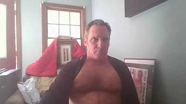 Snapshot of HunkofRock chatting on May 2026 01:30:01 PM HunkofRock online show from May 2026 01:30:01 PM